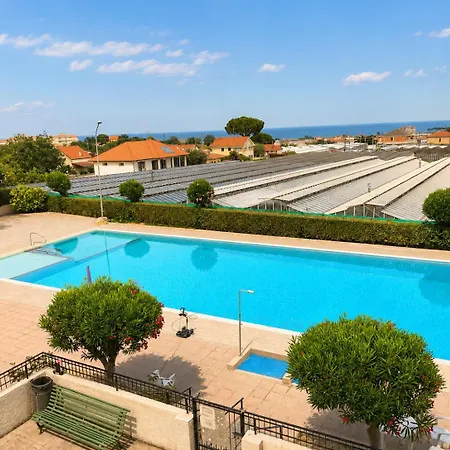 Hostdomus - Poolside * Ceriale